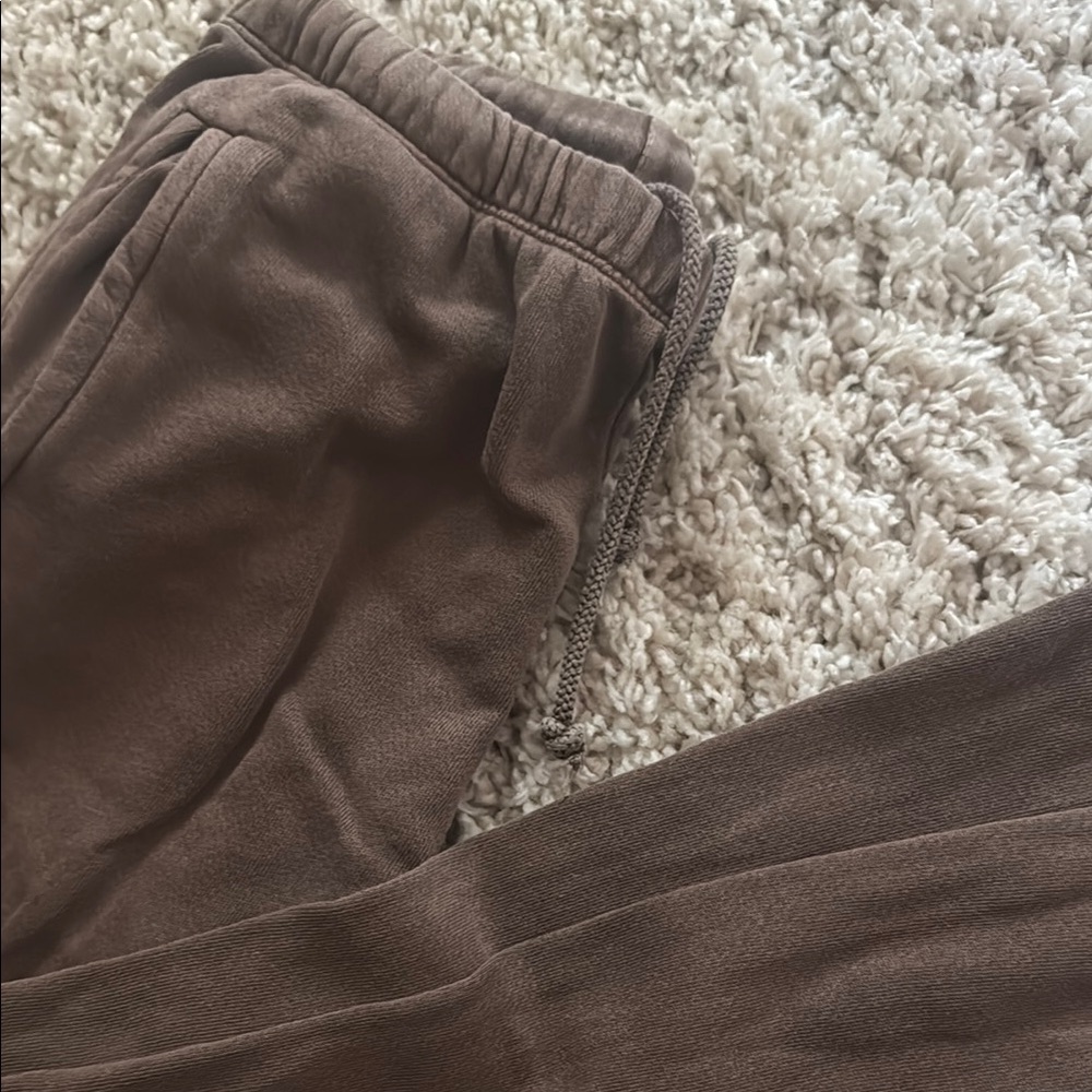 Women's Gray Pants - Picture 4 of 4